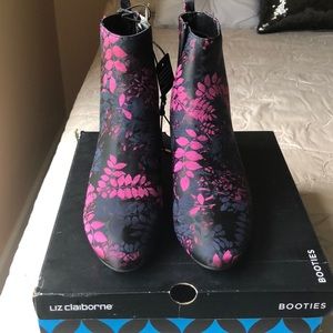 Liz Claiborne Booties